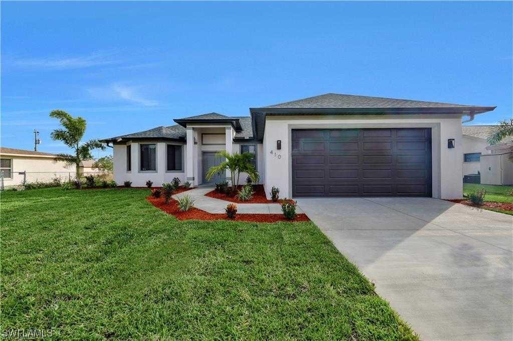 1714 SW 12th Ln., Cape Coral, FL 33991