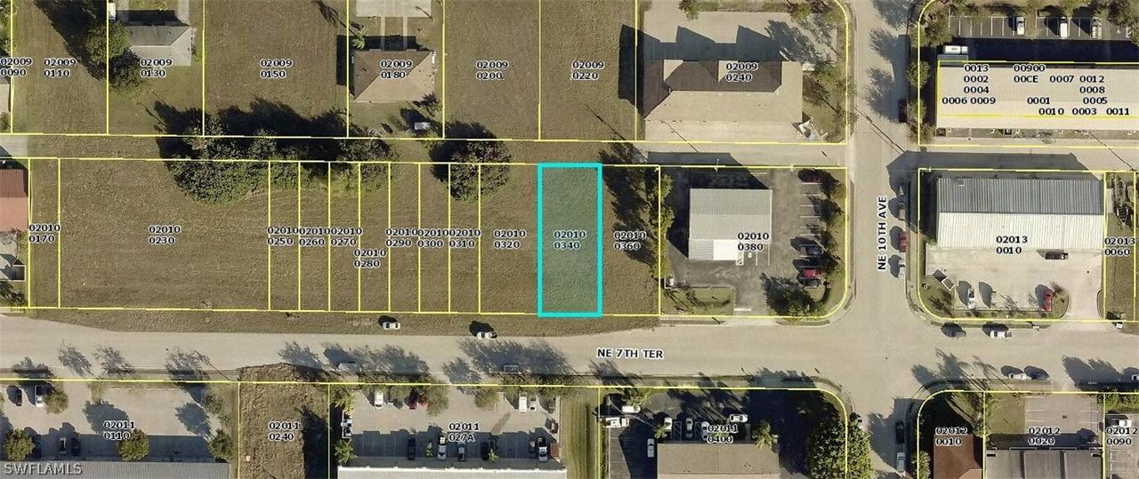 923 NE 7th Ter., Cape Coral, FL 33909