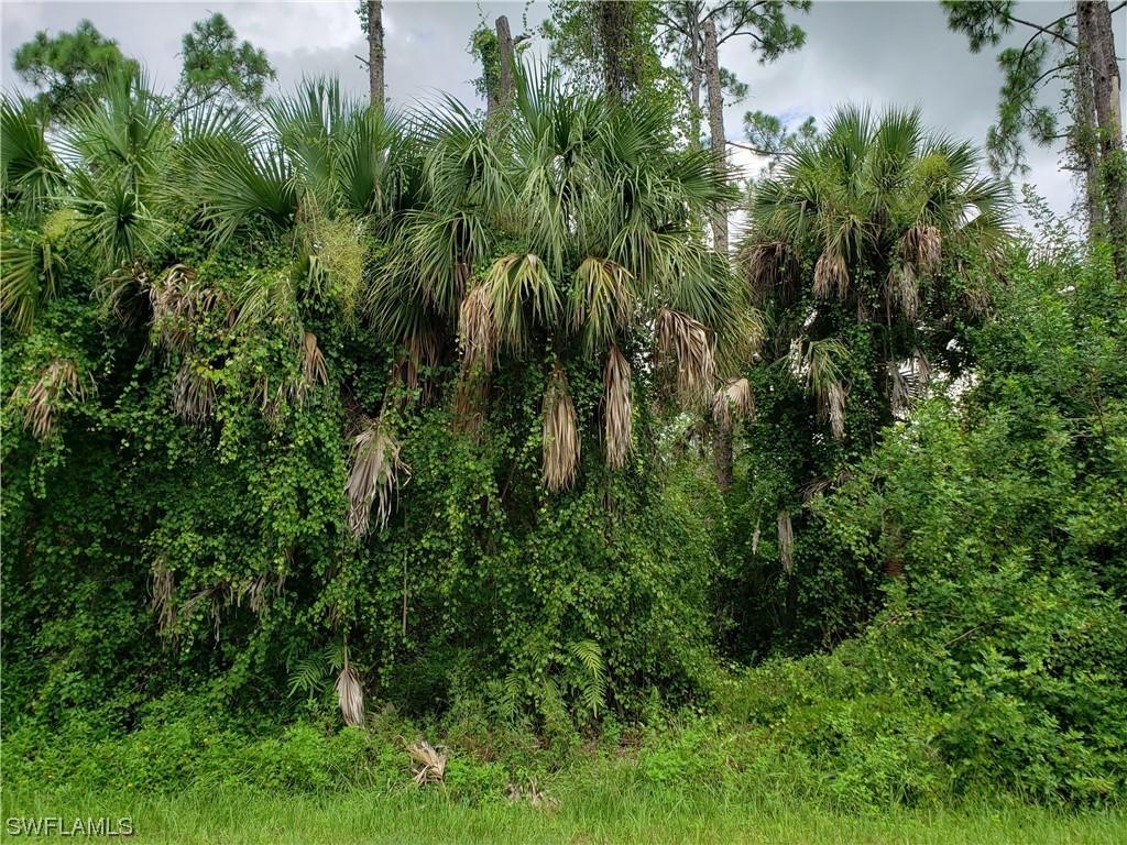 211 2nd St., Naples, FL 34117