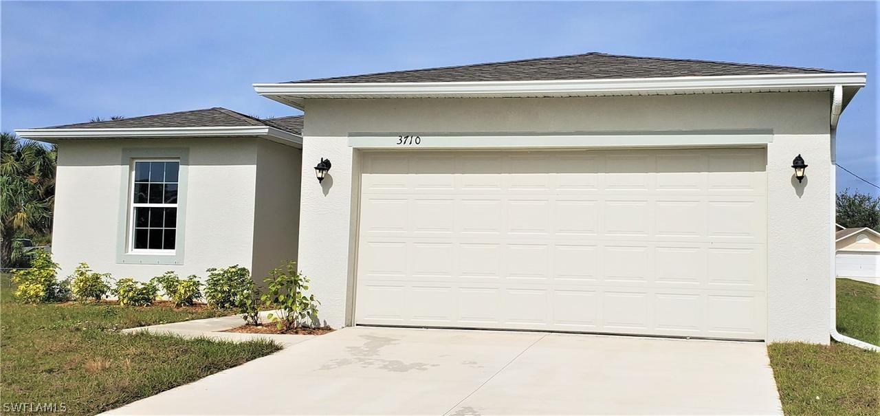 3710 Trent St., Lehigh Acres, FL 33905