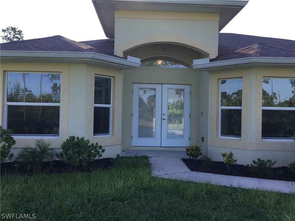 714 Henry Ave., Lehigh Acres, FL 33972