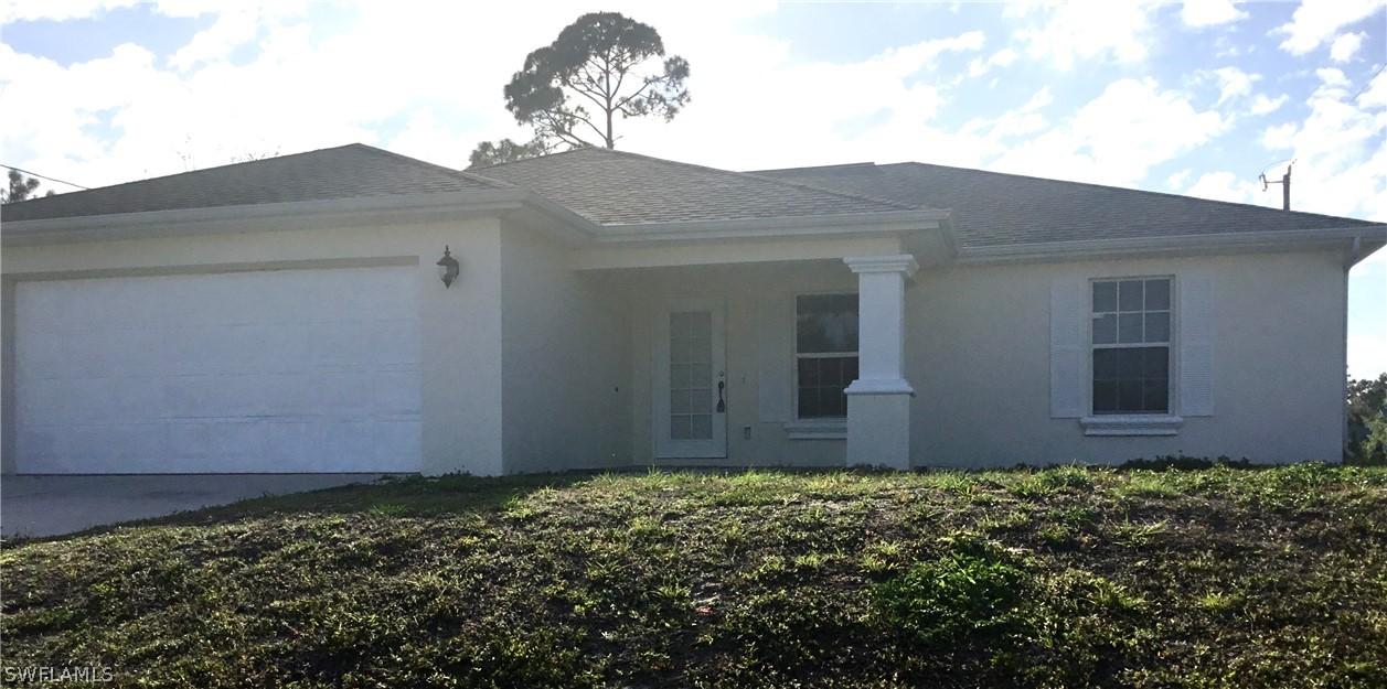 105 Colin Ave., Lehigh Acres, FL 33971