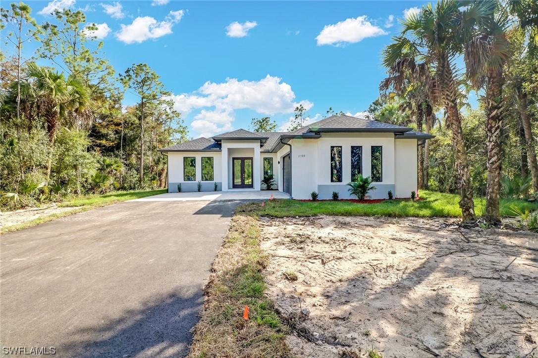 2525 Everglades Blvd., Naples, FL 34117