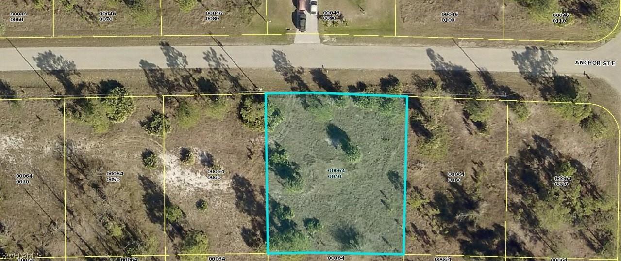 866 Anchor St., Lehigh Acres, FL 33974