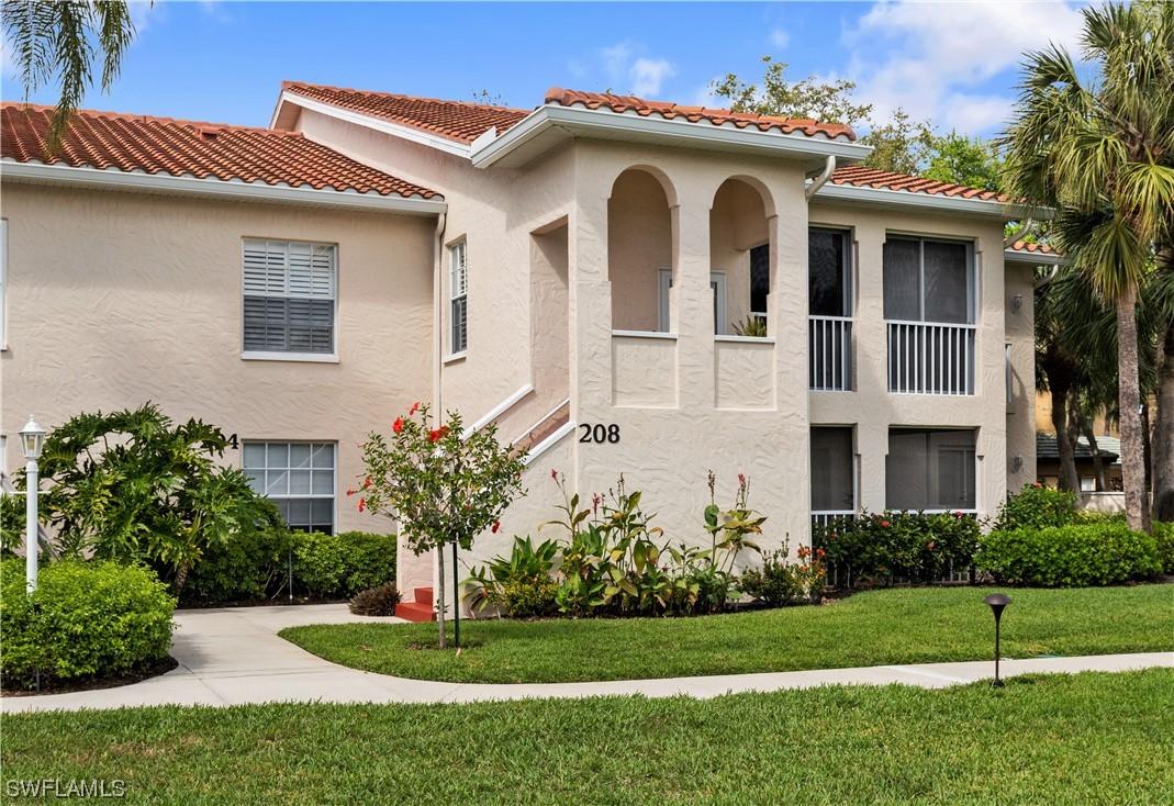 110 Siena Way #208, Naples, FL 34119