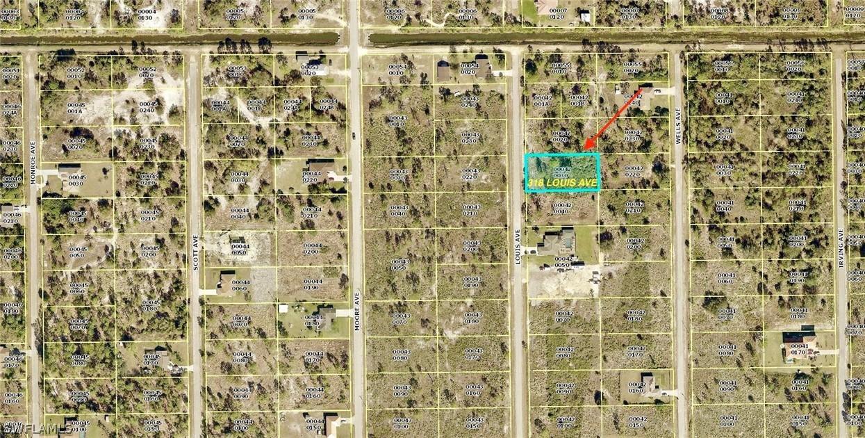 318 Louis Ave., Lehigh Acres, FL 33936