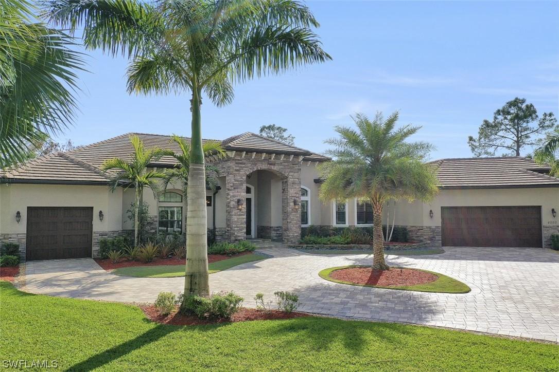 4050 7th Ave., Naples, FL 34119