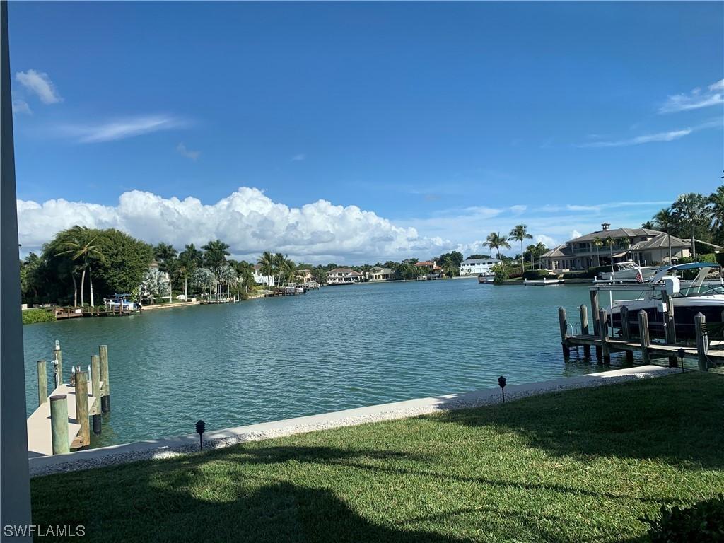 1910 Gulf Shore Blvd. #107, Naples, FL 34102