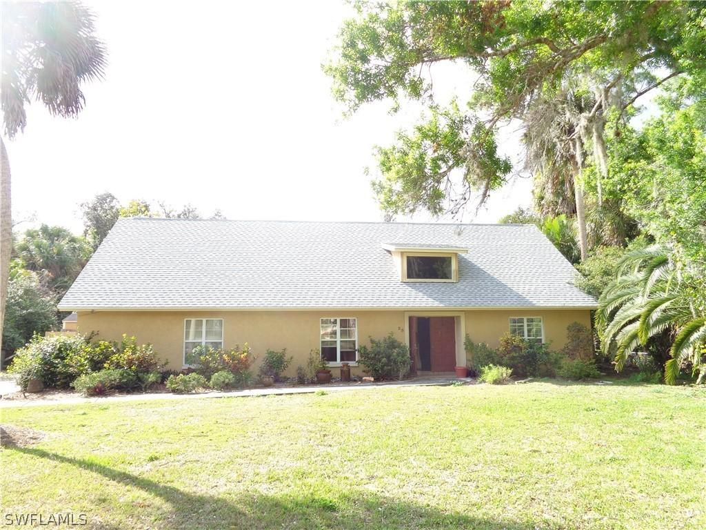 25 Highland Ave., Lehigh Acres, FL 33936
