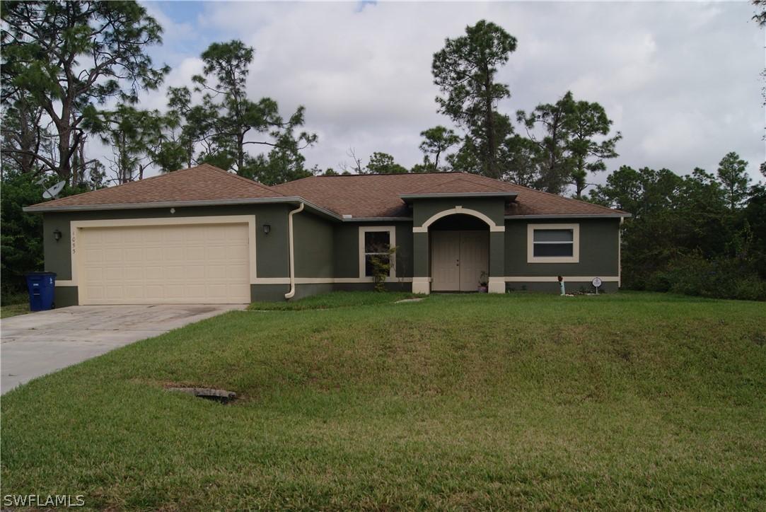 1055 Bells St., Lehigh Acres, FL 33974
