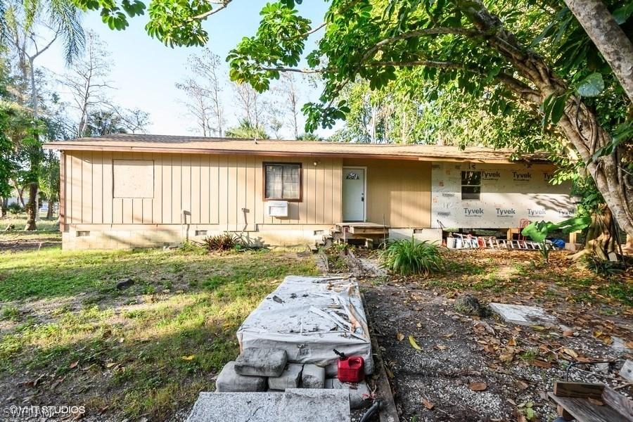 1330 27th St., Naples, FL 34117