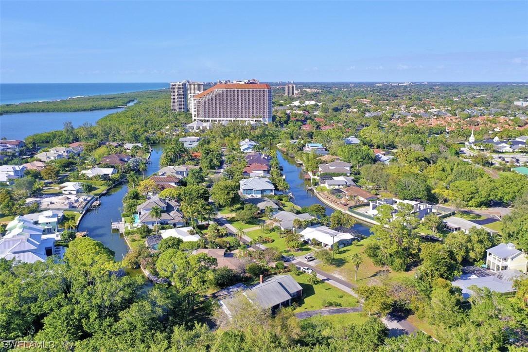 5037 Starfish Ave., Naples, FL 34103