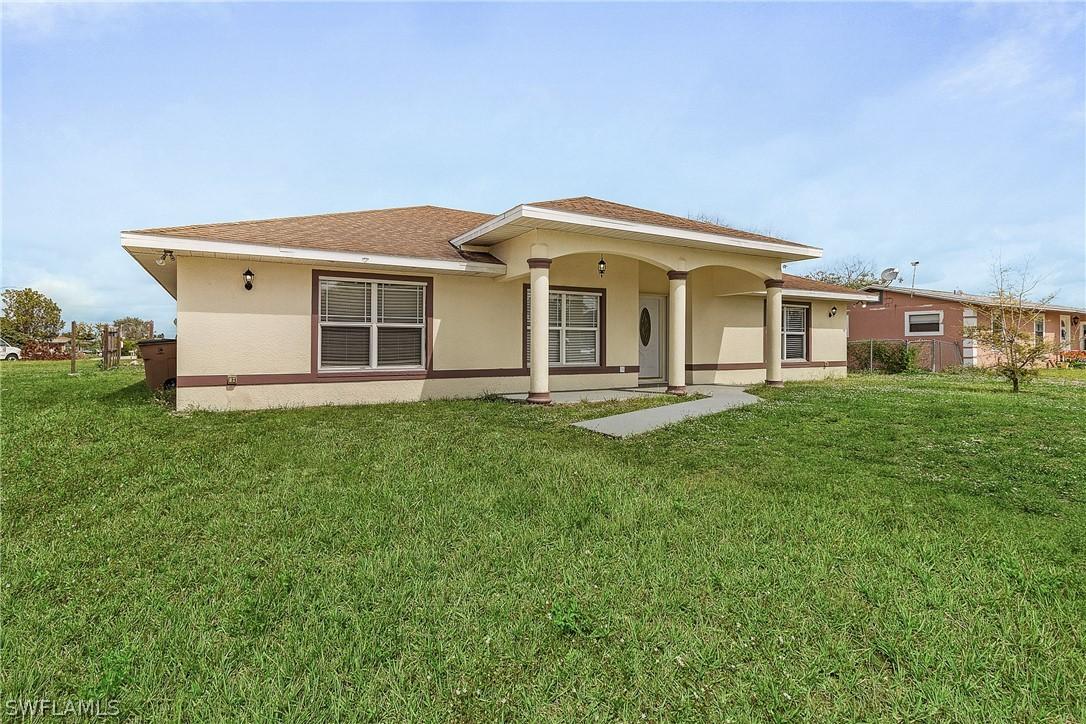 1118 Gifford Ave., Lehigh Acres, FL 33936