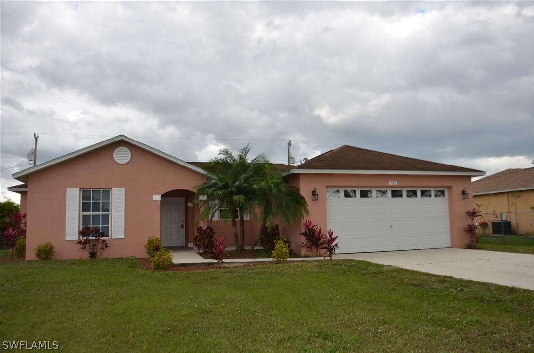 587 Bell Blvd., Lehigh Acres, FL 33974