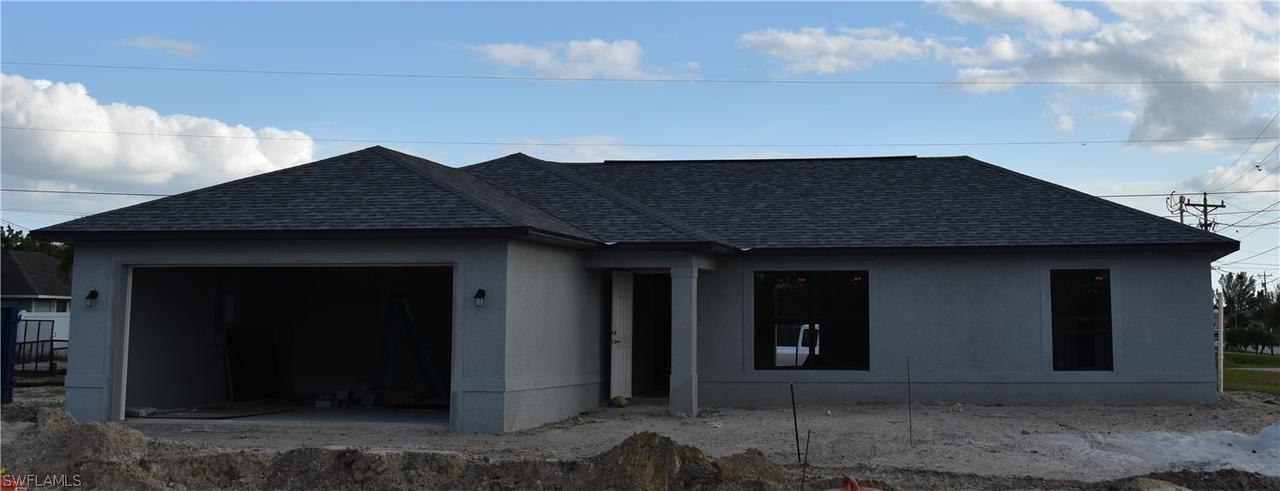 836 NE 38th Ter., Cape Coral, FL 33909