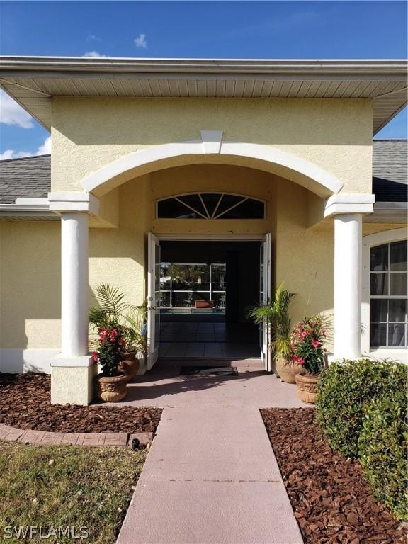 2209 SE 8th Ter., Cape Coral, FL 33990