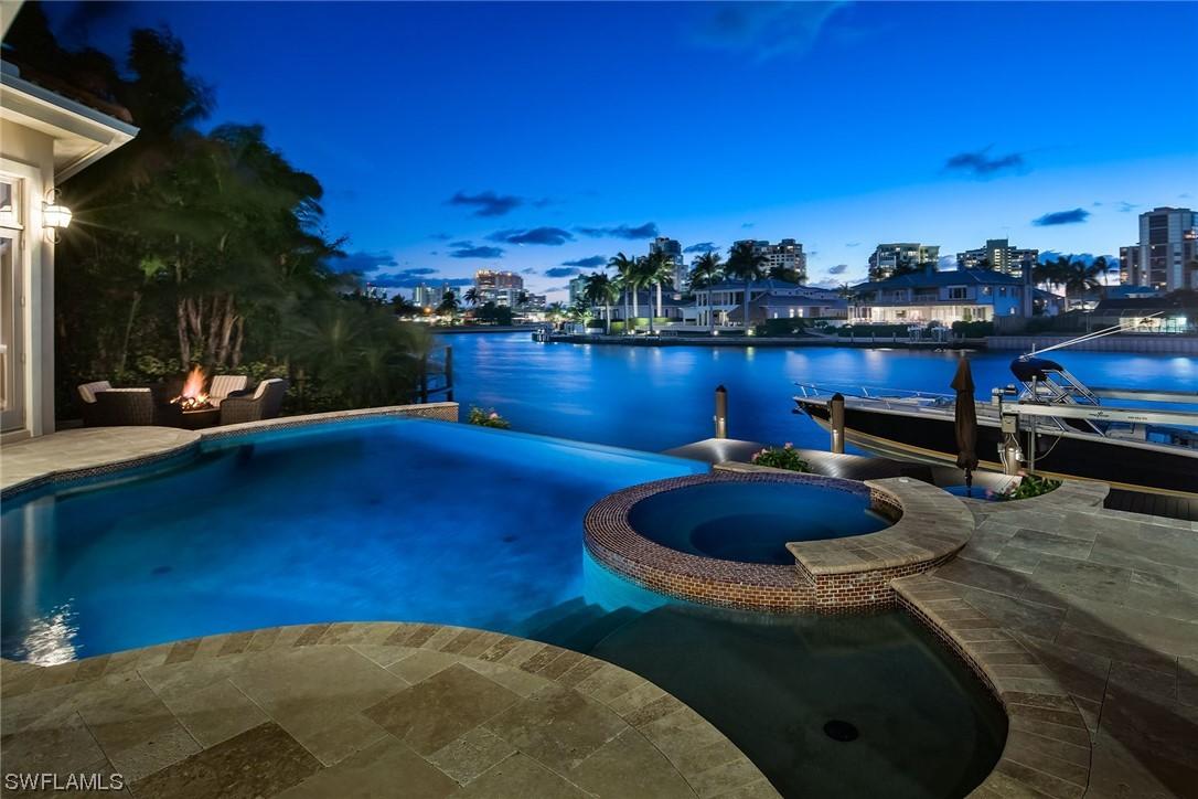 4221 Crayton Rd., Naples, FL 34103