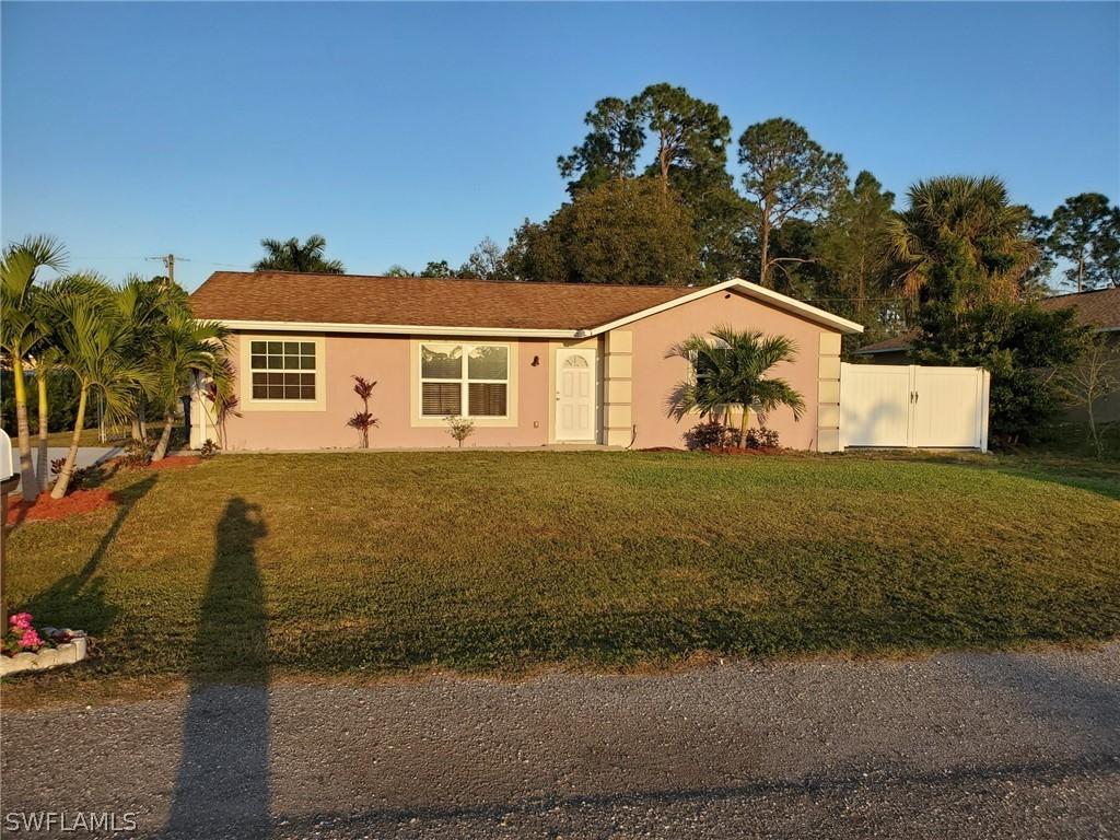 202 Ivan Ave., Lehigh Acres, FL 33971