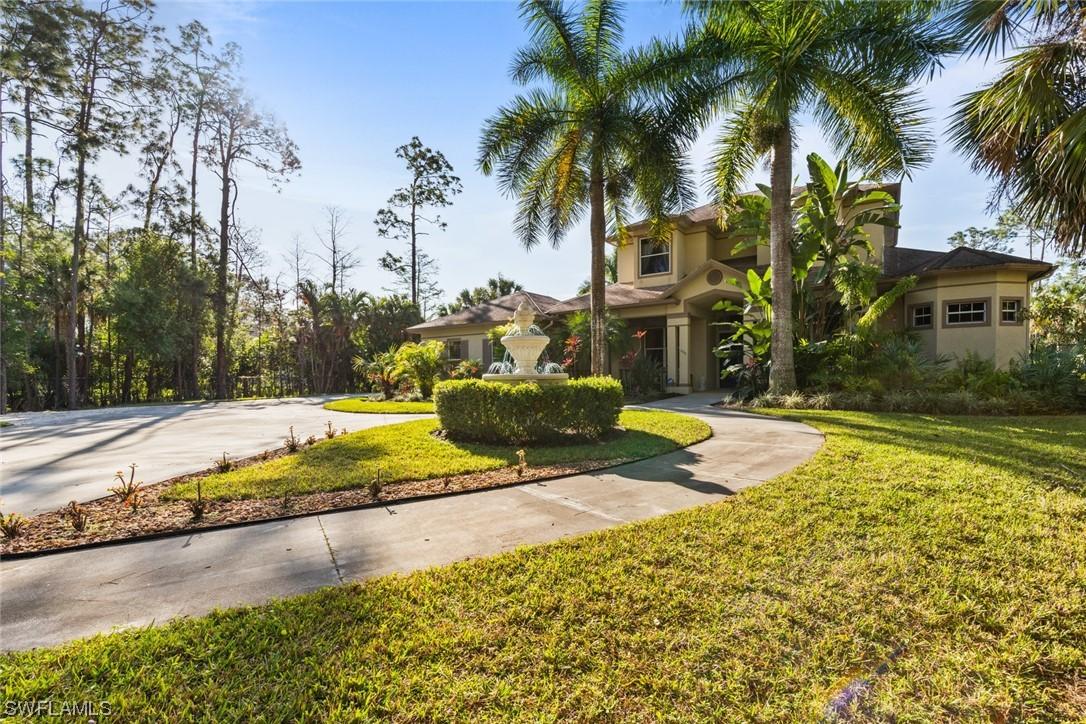 4330 7th Ave., Naples, FL 34119