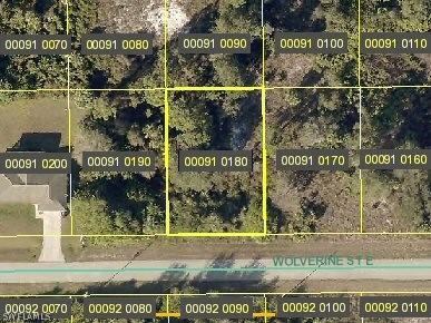 851 Wolverine St., Lehigh Acres, FL 33974