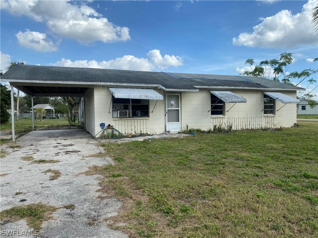 300 Vermont Way, Lehigh Acres, FL 33936