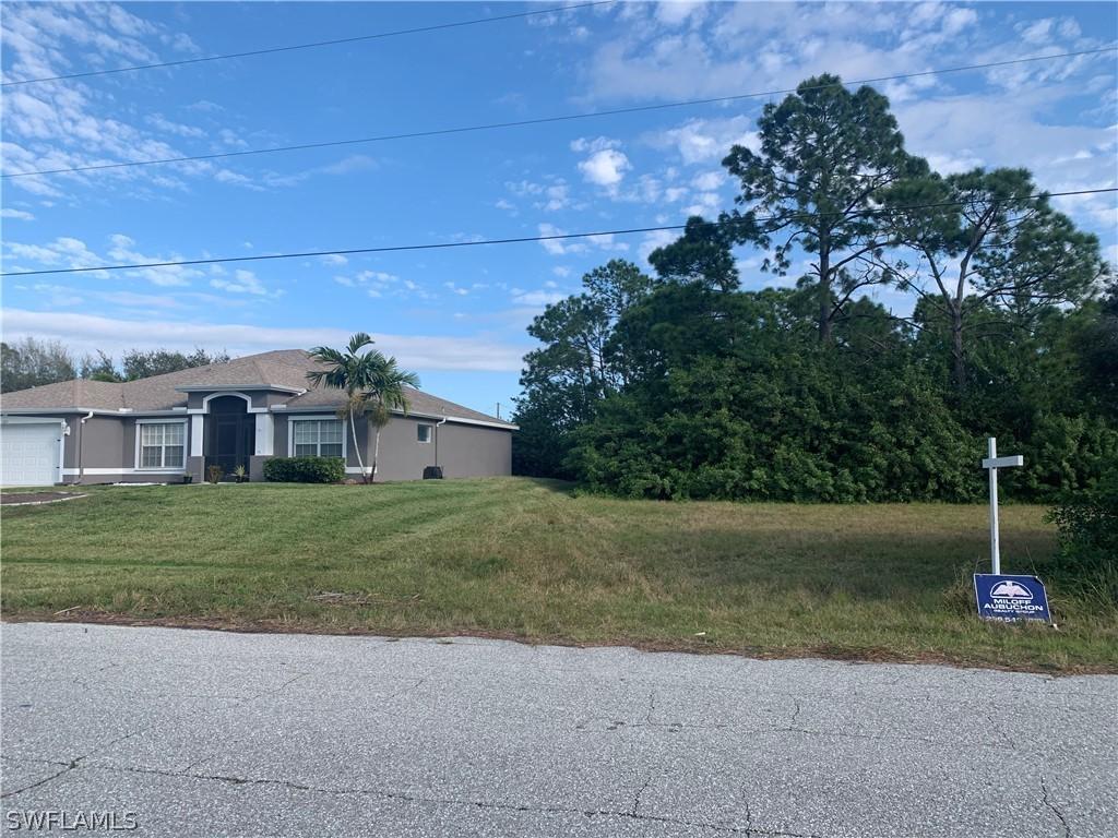 1703 NW 11th St., Cape Coral, FL 33993