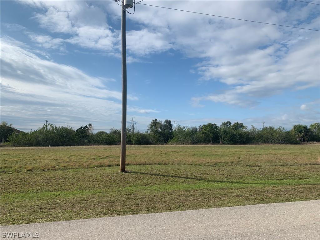 204 NE 15th Ter., Cape Coral, FL 33909