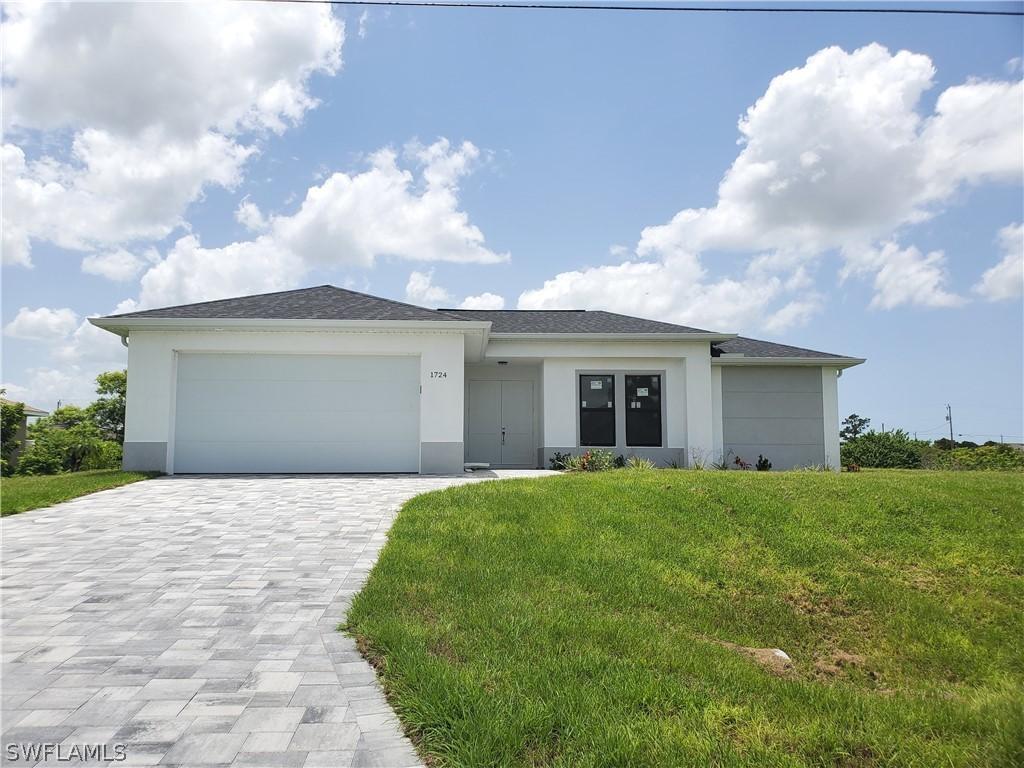1724 NW 17th Ter., Cape Coral, FL 33993
