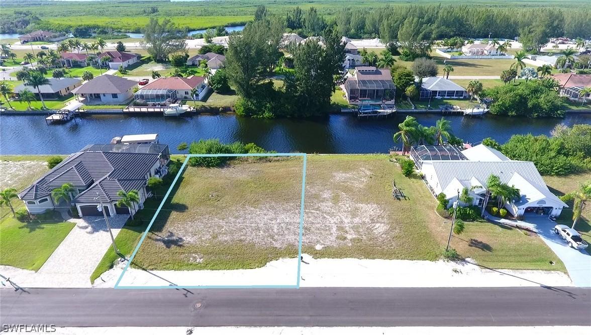 128 SW 38th Pl., Cape Coral, FL 33991
