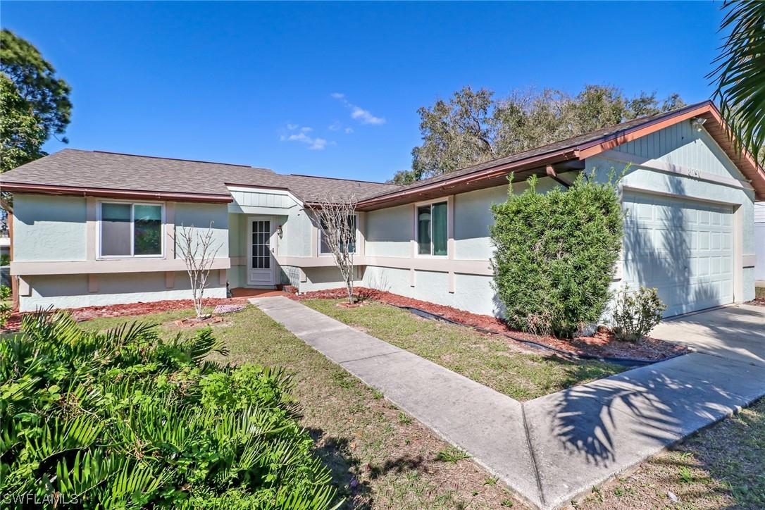 8190 Lake San Carlos Cir., Fort Myers, FL 33967