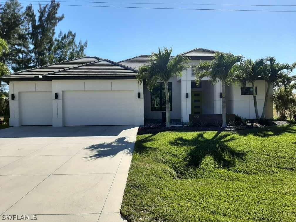 1220 SW 26th St., Cape Coral, FL 33914