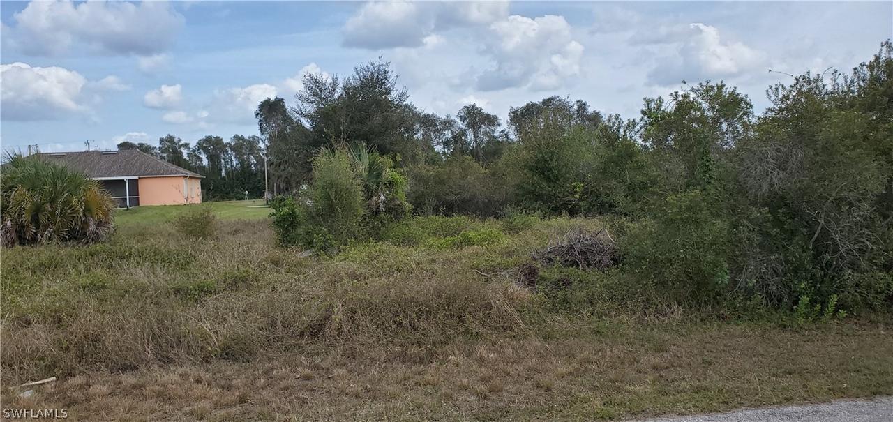 311 Rand Ave., Lehigh Acres, FL 33974
