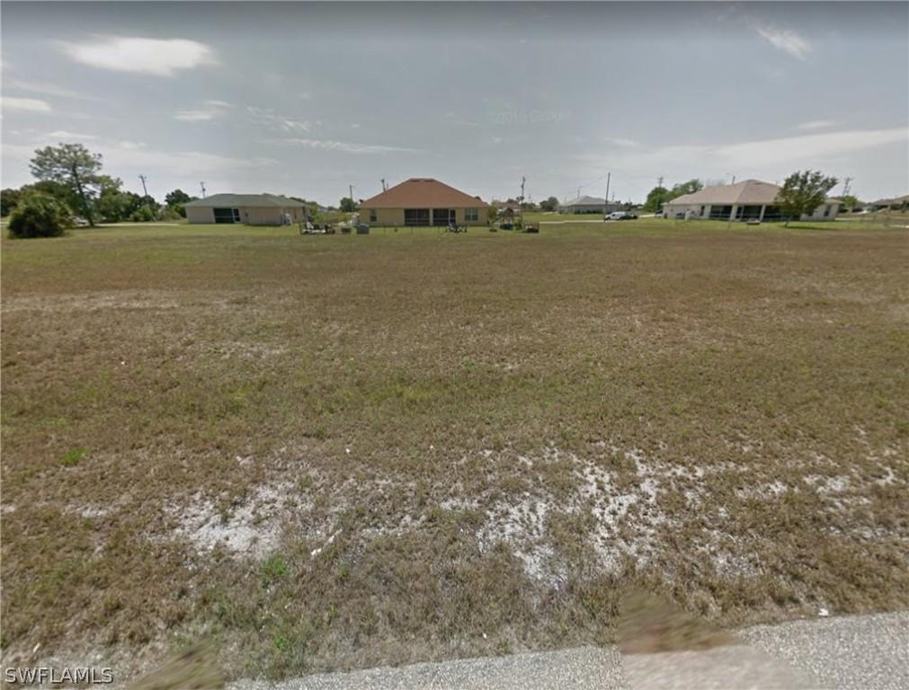 228 NW 28th Ter., Cape Coral, FL 33993