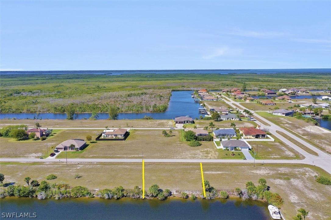 1527 NW 41st Pl., Cape Coral, FL 33993