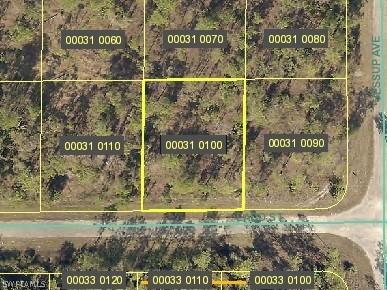 637 Ladd St., Lehigh Acres, FL 33974