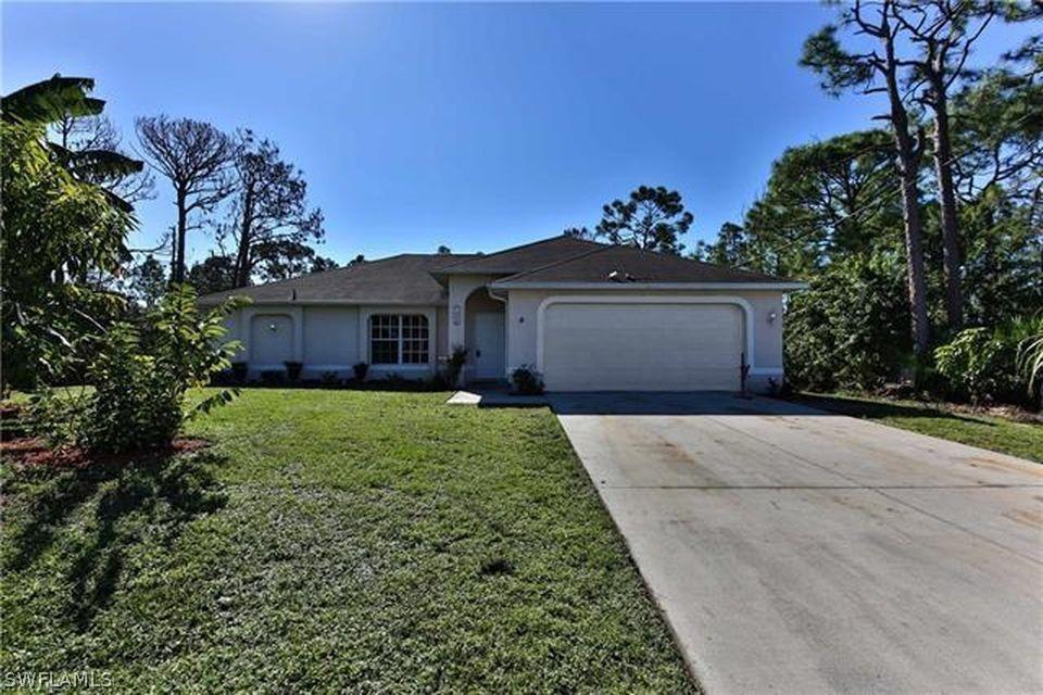 1028 Durand St., Lehigh Acres, FL 33974