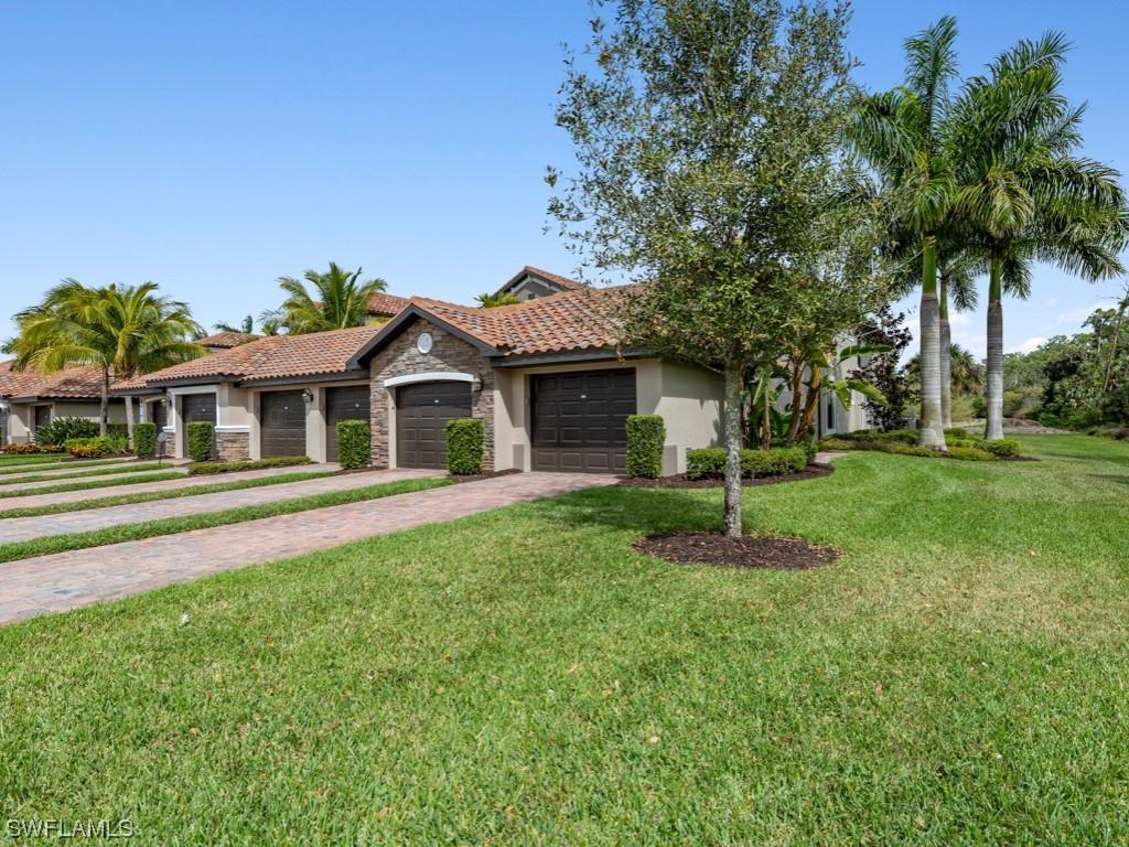 9836 Venezia Cir. #926, Naples, FL 34113