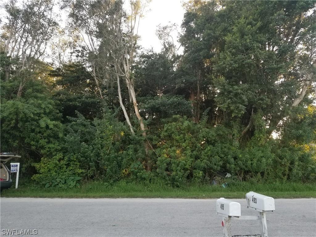 490 Coopers Ct., Fort Myers, FL 33905