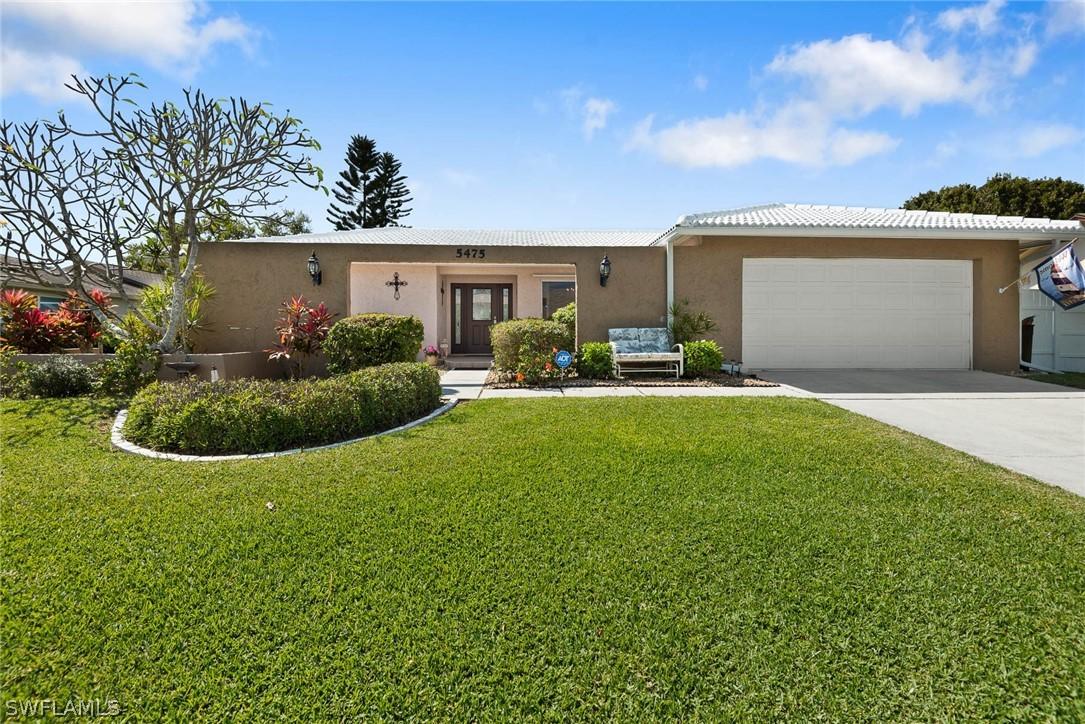 5475 Beaujolais Ln., Fort Myers, FL 33919