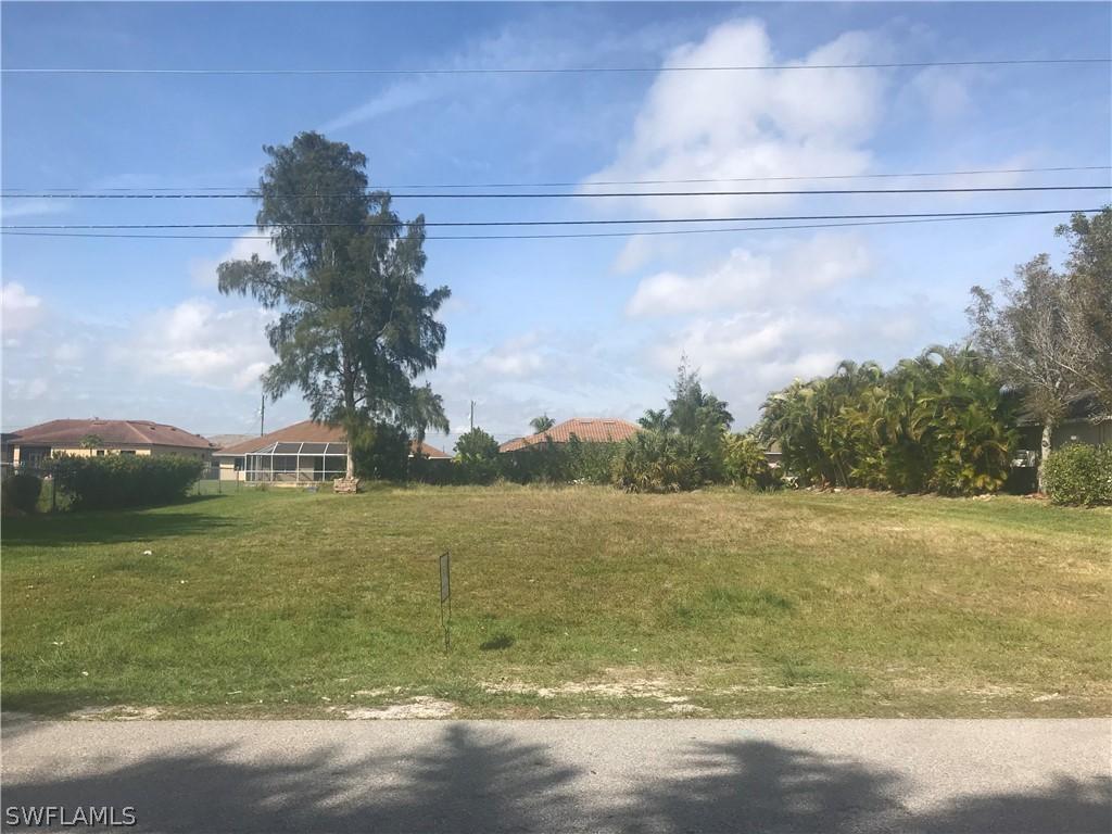 2113 SW 29th Ter., Cape Coral, FL 33914