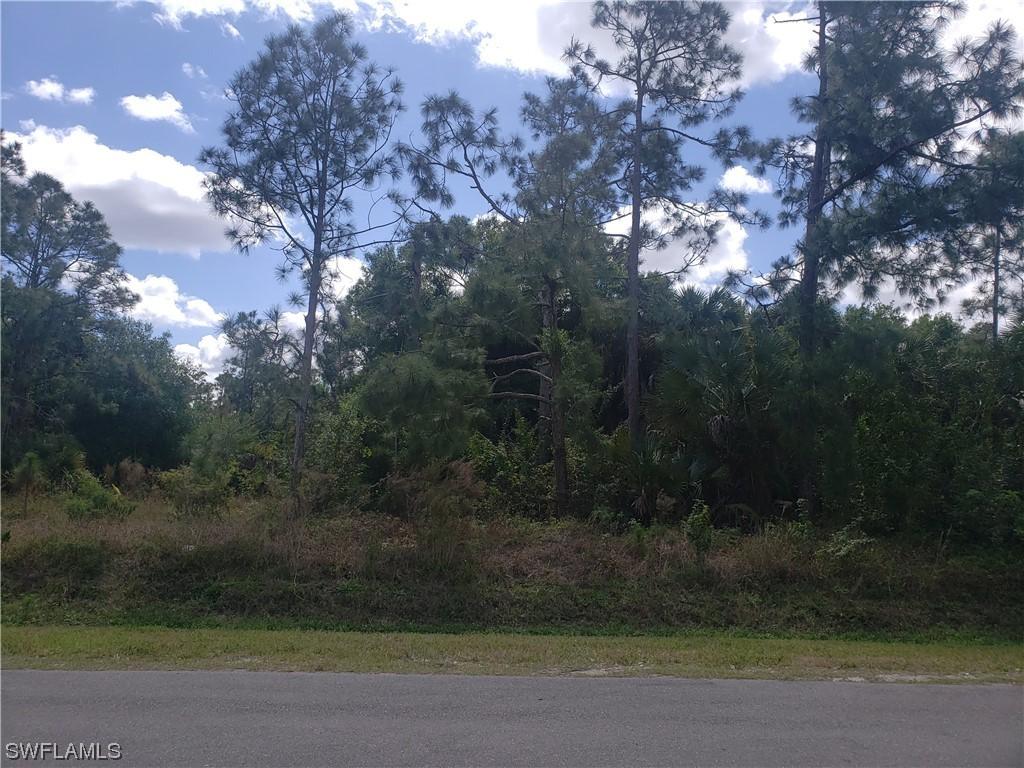 **** 64 Ave., Naples, FL 34120