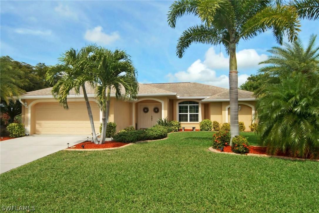 907 SE 19th Ter., Cape Coral, FL 33990