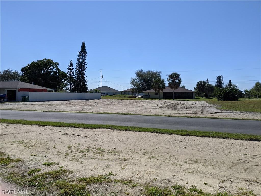 1006 NE 10th Ln., Cape Coral, FL 33909