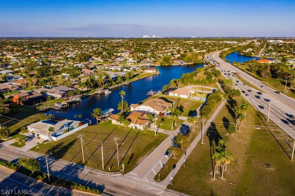 2419 Country Club Blvd., Cape Coral, FL 33990