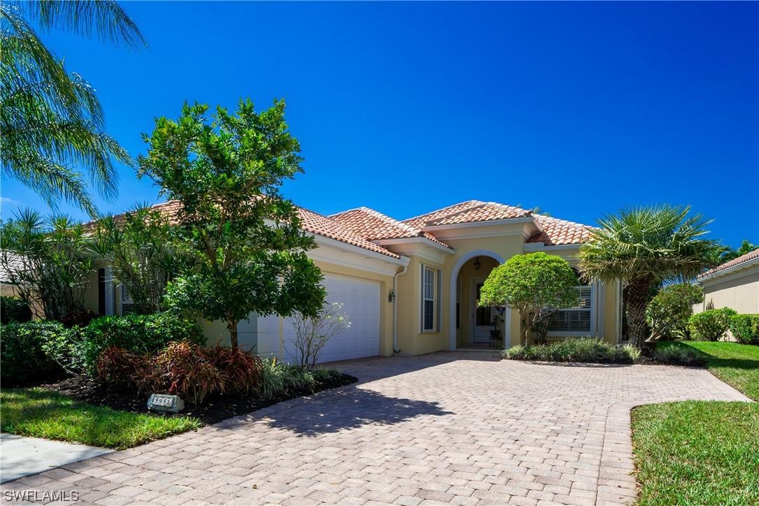 5951 Bermuda Ln., Naples, FL 34119