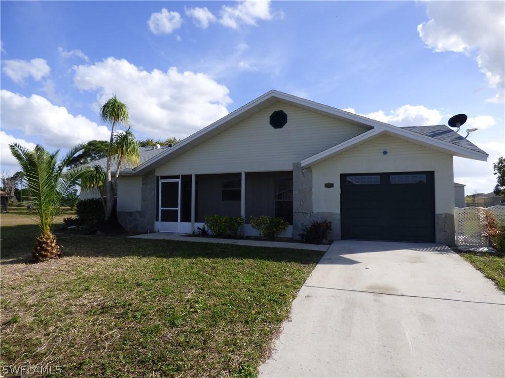 19398 Orchidtree Ct., Lehigh Acres, FL 33936