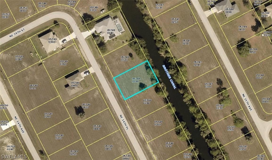 3765 NE 14th Pl., Cape Coral, FL 33909