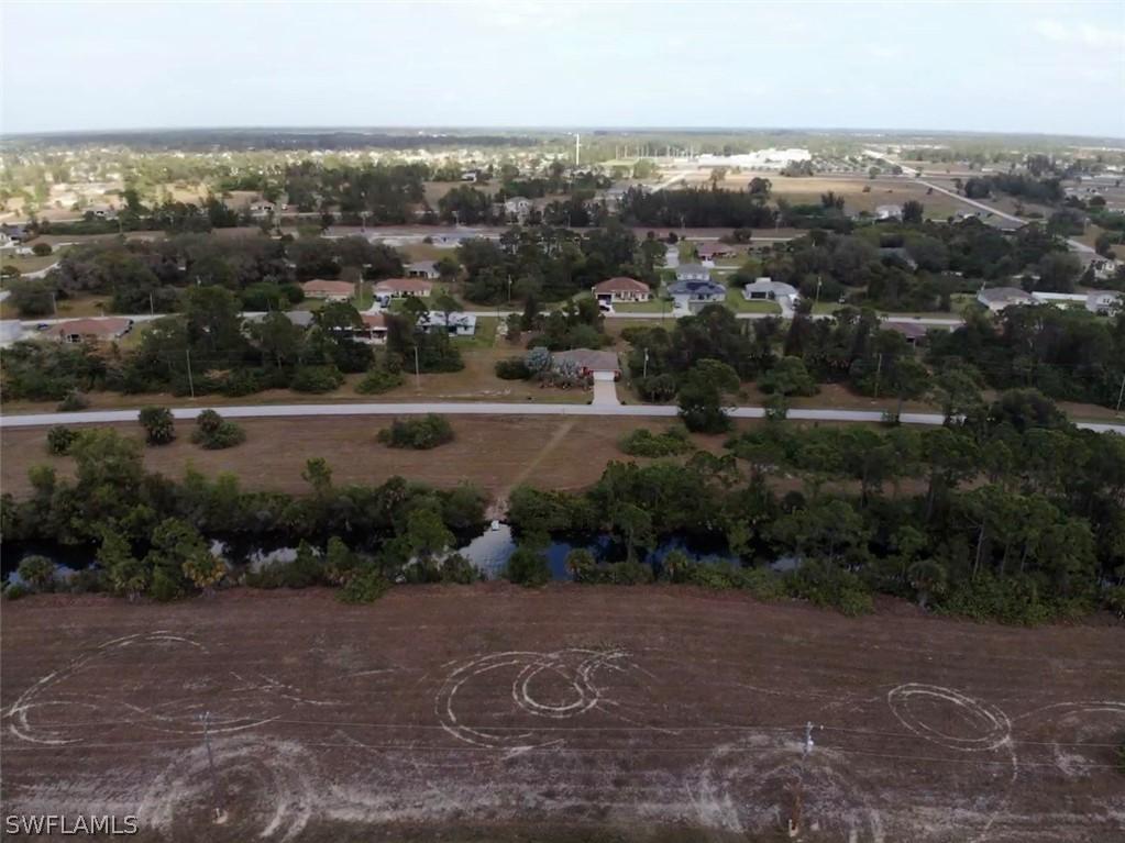 3725 NE 14th Pl., Cape Coral, FL 33909