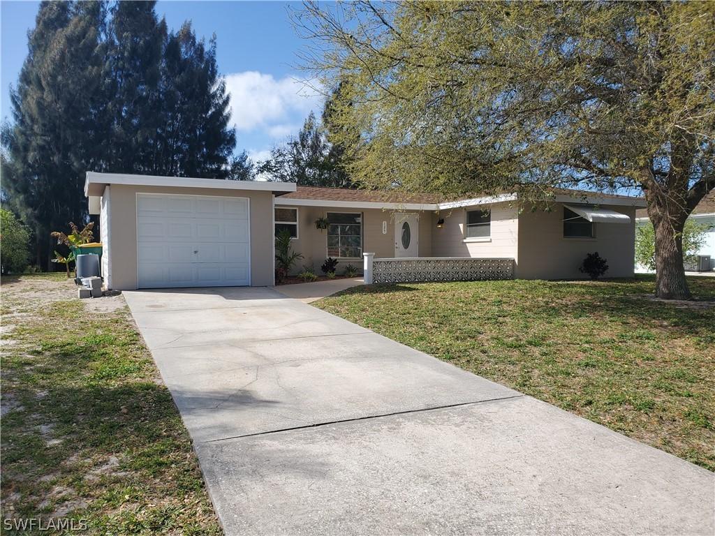 125 Cambridge Dr., Port Charlotte, FL 33952