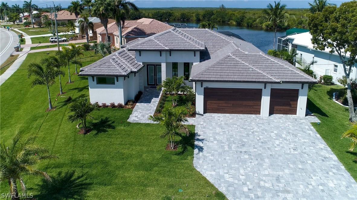 2927 Surfside Blvd., Cape Coral, FL 33914